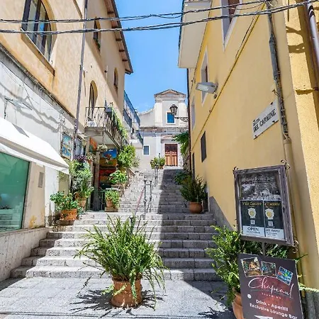 בית הארחה Lighthouse 4*