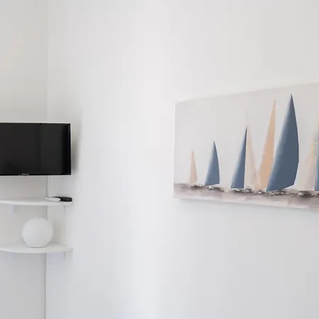 Lighthouse Πανσιόν