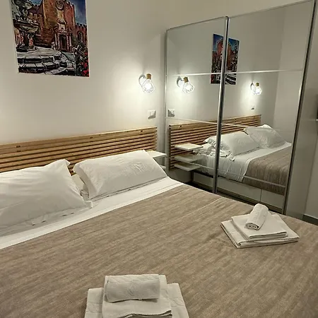 Lighthouse 3* Taormina