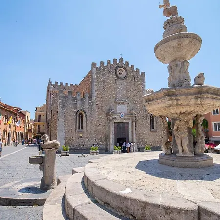 Lighthouse Penzion Taormina