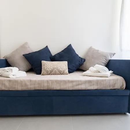 Lighthouse 3* Taormina