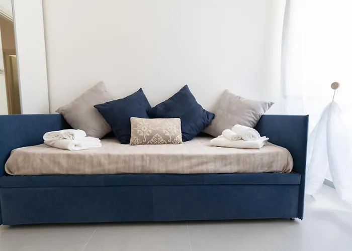 Lighthouse 4* Taormina